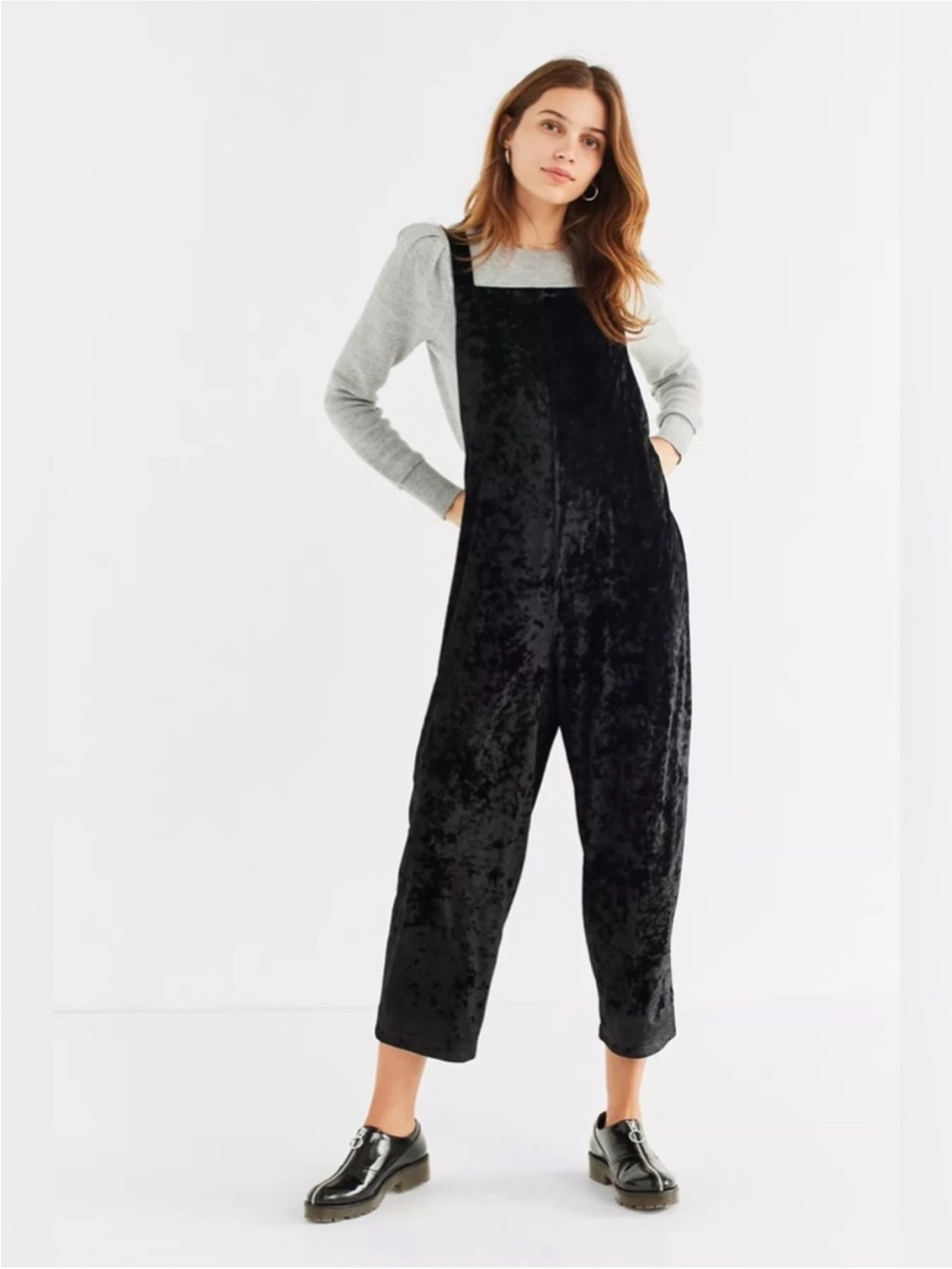 Urban Outfitters‎ Black Velvet Overall Jumpsuit Size Small Shapeless Overalls